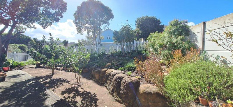 2 Bedroom Property for Sale in Fraaiuitsig Western Cape